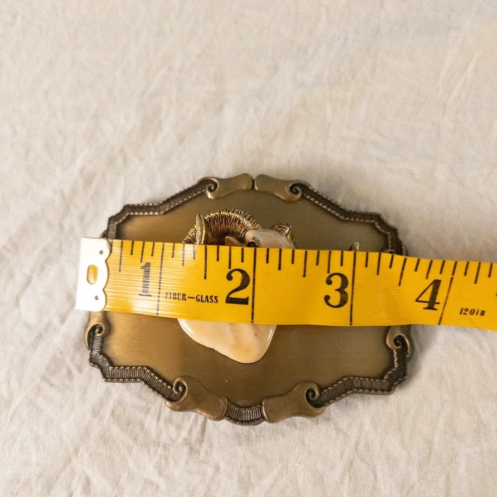 Vintage 1977 Raintree Belt Buckle Gold Ram Outdoors Hunting‎ Sportsman
